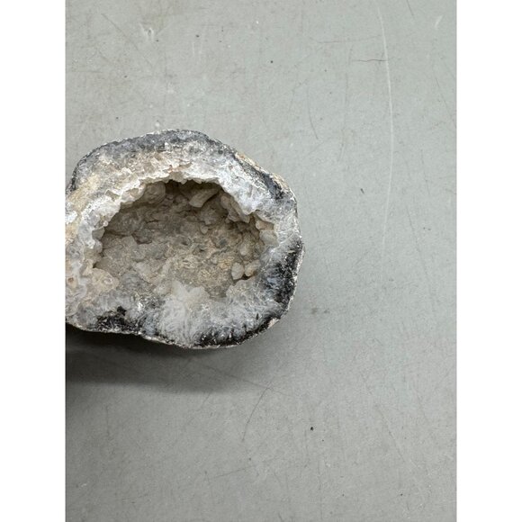 Natural Quartz Geode Crystal Rock Specimen 2" white READ - Picture 4 of 9